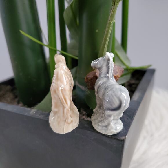 Wade Red Rose Tea Collectible Ceramic Zebra & Camel Figurine Set - Picture 4 of 7